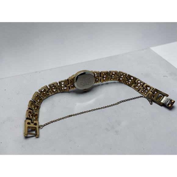 Seiko Gold Oval Analog Dress Wristwatch Base Metal Stainless Steel 6 in 1960-70s main image 4